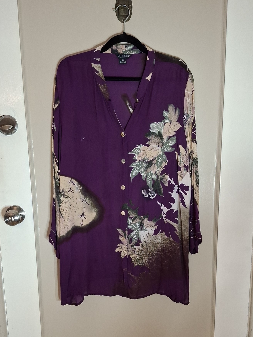 Citron Silk Deep Purple Floral Japanese Landscape V-Neck Button Blouse_1